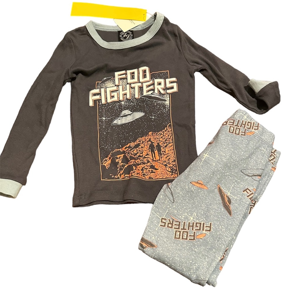 NEW Foo fighters band pajama set toddler boys sz 3T